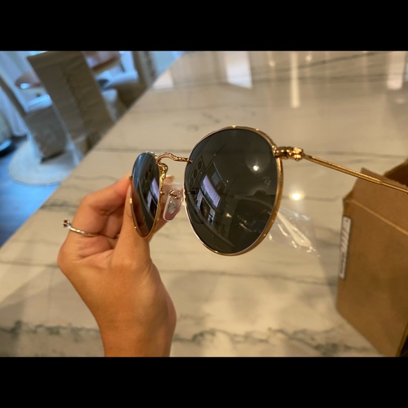 bran new ray-bans SIZE SMALL no returns - Picture 6 of 10